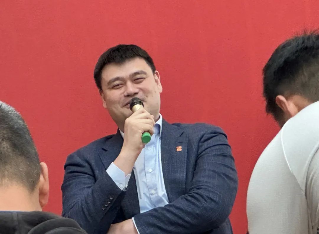 中国篮协正式确认：李凯尔已获得中国国籍，未