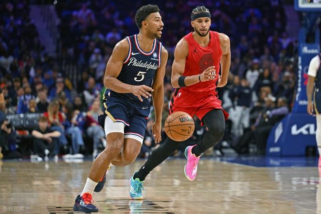 弗拉格27+6+10力压众星当选今日最佳球员