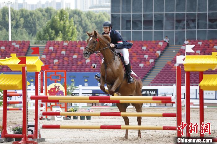 郑州举行的现代五项世界锦标赛个人赛决出前三