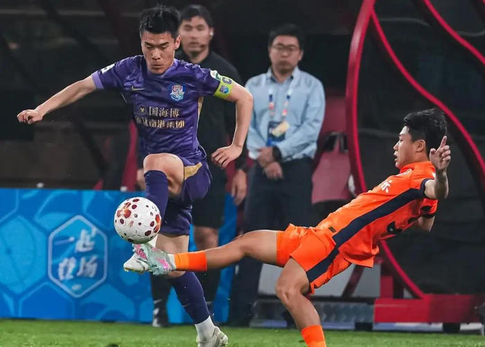 中超第5轮焦点战：成都蓉城逆转国安登顶，云南